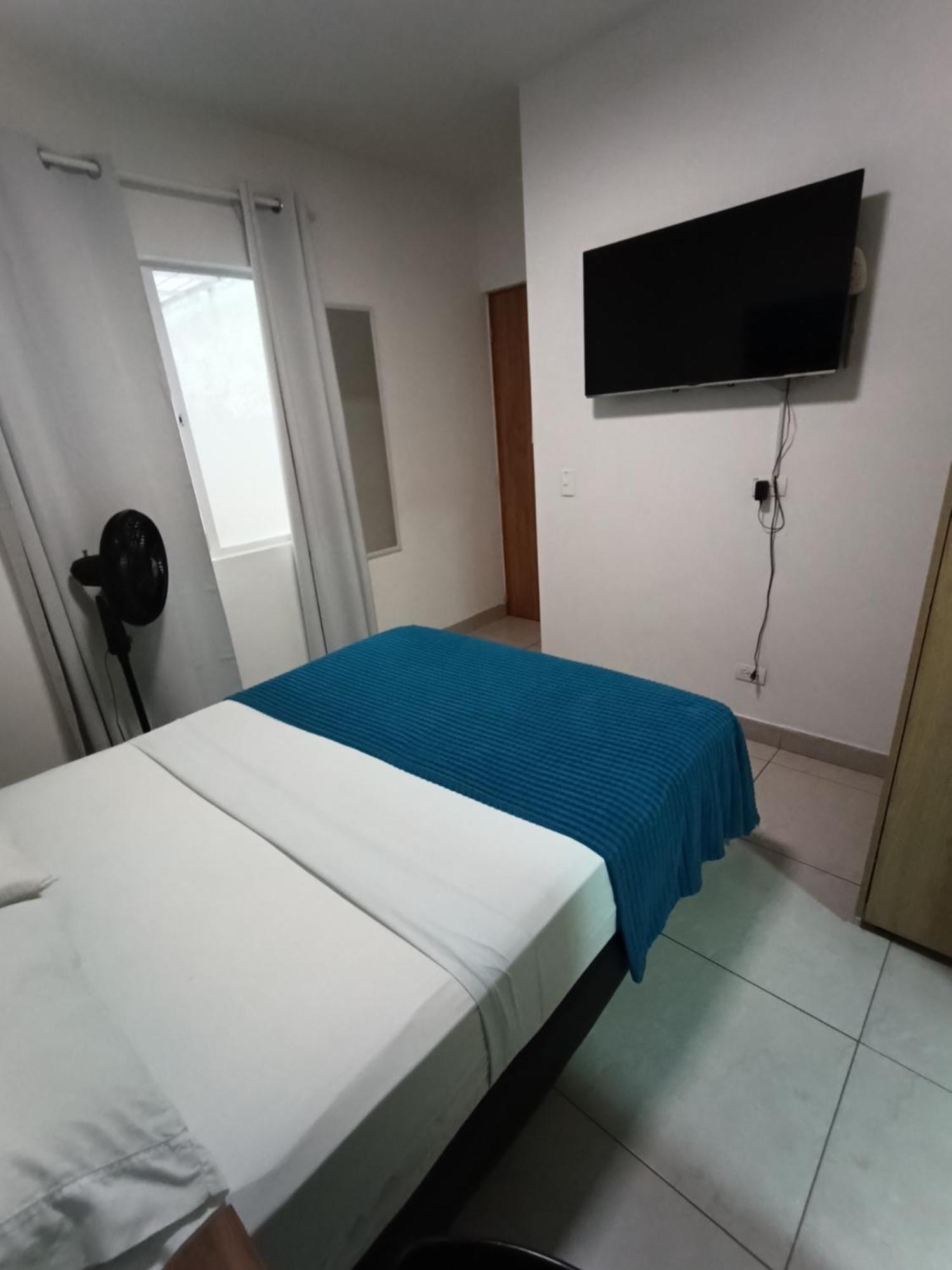 Air Guest House Медельин Экстерьер фото